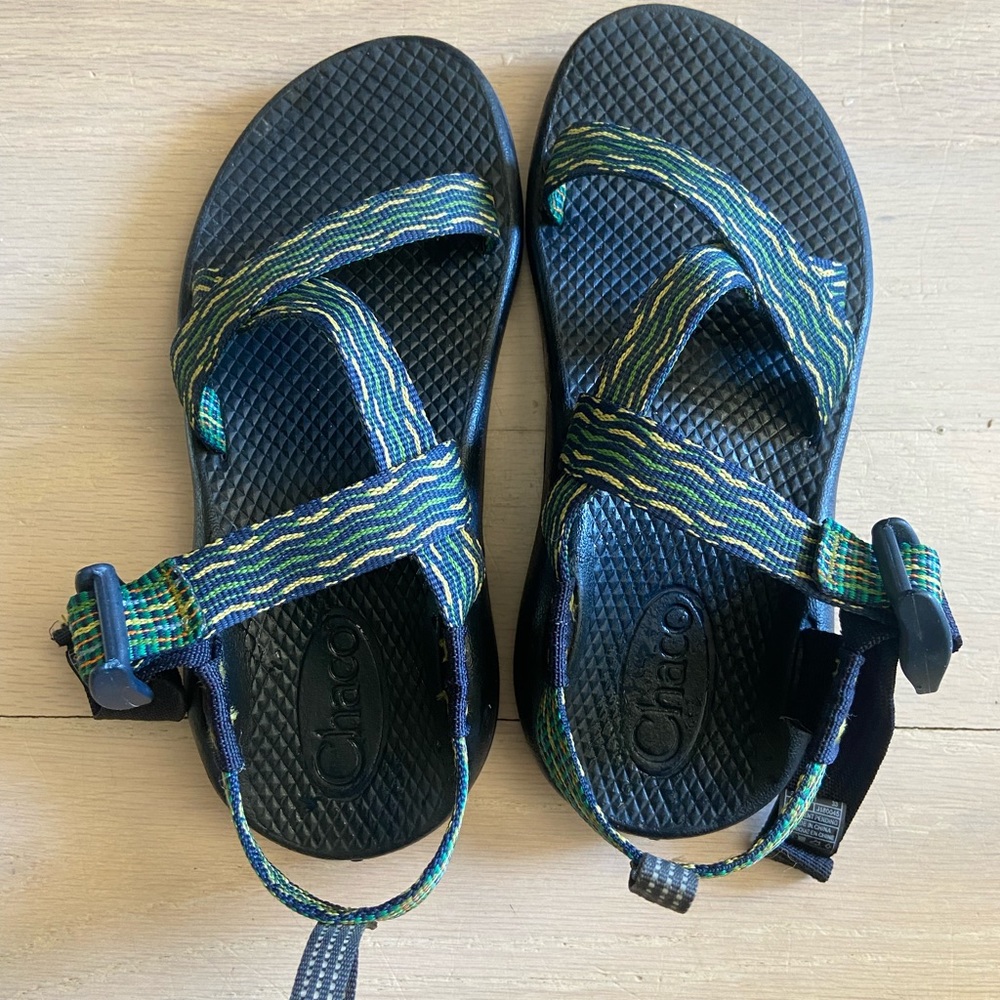 NWOT Boys or Girls Chacos Sandals Size 2.